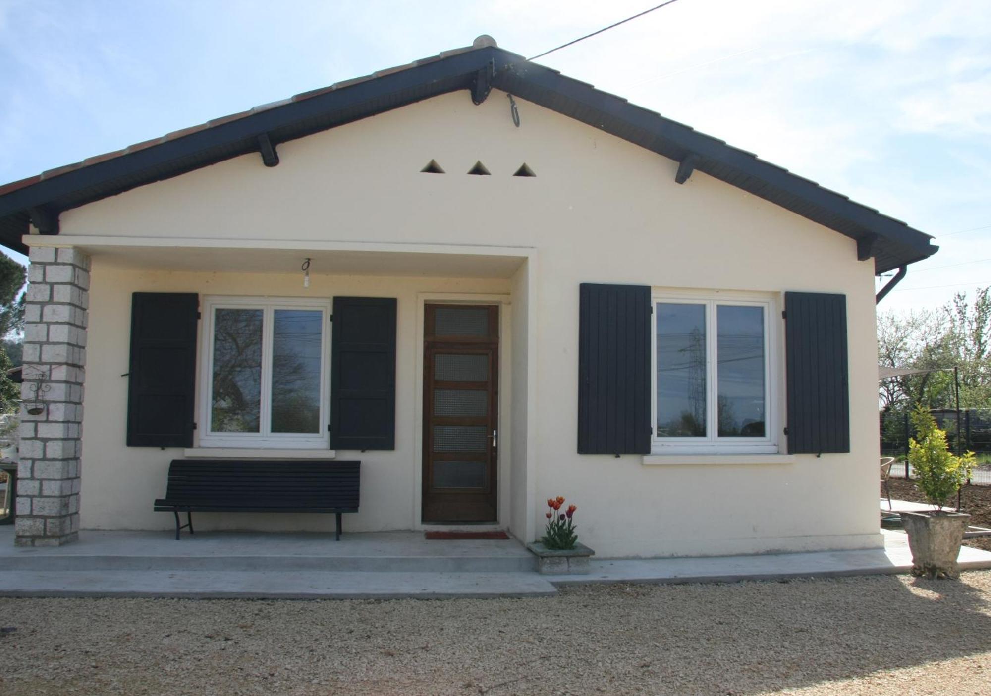 Gite Chez Mamie - 7 Personnes A Sainte Livrade Sur Lot Exterior photo